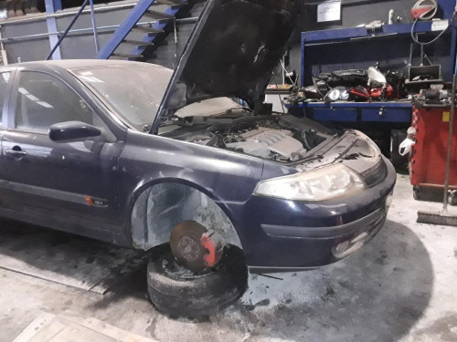 RENAULT LAGUNA II (BG0) — автомобиль-донор на запчасти 