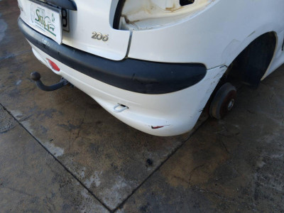 PARAGOLPES TRASERO Peugeot 206 (1998->)