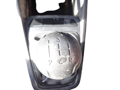 CAJA CAMBIOS, KIA, RIO (YB)