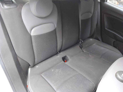 ASIENTO TRASERO MEDIO