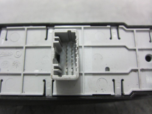  MANDO ELEVALUNAS DELANTERO IZQUIERDO Renault FLUENCE 