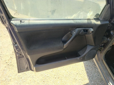 MANETA INTERIOR DELANTERA IZQUIERDA