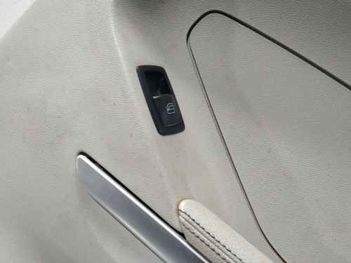  GUARNECIDO PUERTA TRASERA DERECHA Mercedes-Benz CLASE ML (BM 164) 