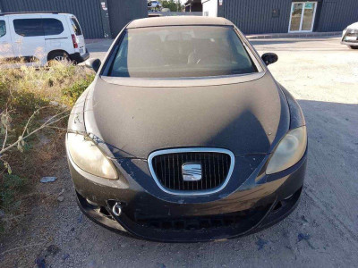 SEAT LEON (1P1)