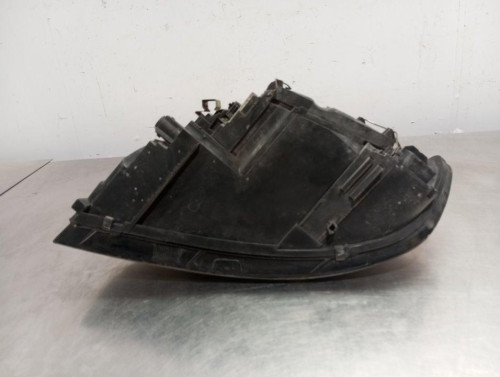  FARO DERECHO VOLVO S40 BERLINA 