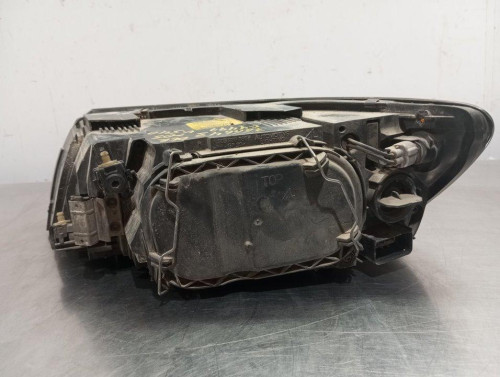  FARO DERECHO VOLVO S40 BERLINA 