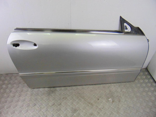  MERCEDES-BENZ CLK (BM 209) COUPE 