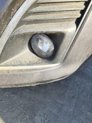 FARO ANTINIEBLA IZQUIERDO