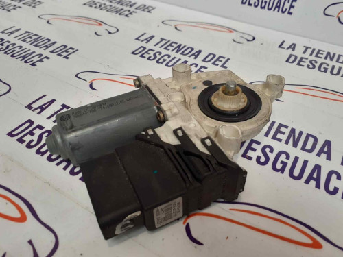  MOTOR ELEVALUNAS TRASERO DERECHO 