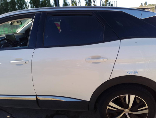 PUERTA TRASERA IZQUIERDA Peugeot 3008 