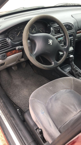 PEUGEOT 406 BERLINA (S1/S2) — vehículo donante para recambios 