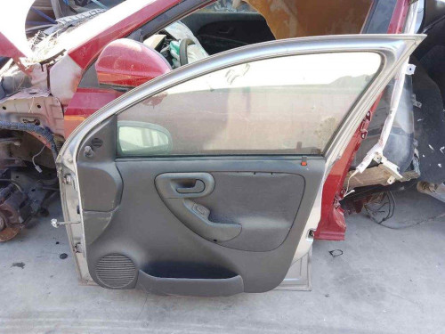 PUERTA DELANTERA DERECHA Opel CORSA C 