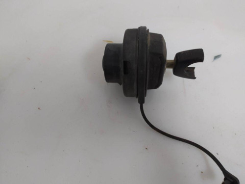  TAPON COMBUSTIBLE 