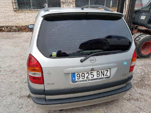OPEL ZAFIRA A — vehículo donante para recambios 