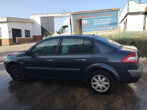 Renault Megane II Berlina 5P (10.2002->) — автомобиль-донор на запчасти 