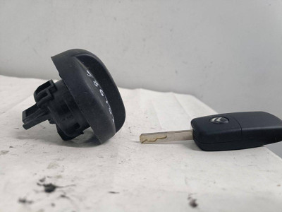 TAPON COMBUSTIBLE