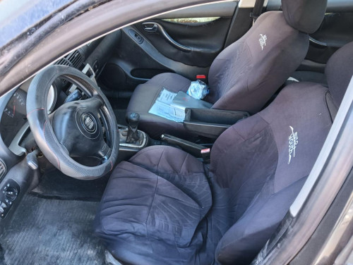 SEAT LEON (1M1) — автомобиль-донор на запчасти 