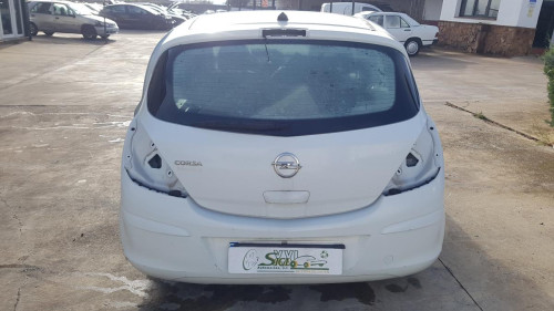Opel Corsa D (2006->) — vehículo donante para recambios 