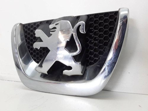 REJILLA DELANTERA Peugeot 207 