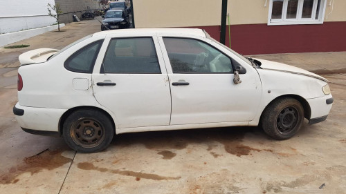 Seat Cordoba Berlina (6K2)(08.1999->) — vehículo donante para recambios 
