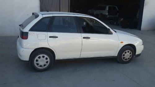 SEAT IBIZA (6K1) — vehículo donante para recambios 