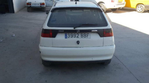 SEAT IBIZA (6K1) — vehículo donante para recambios 