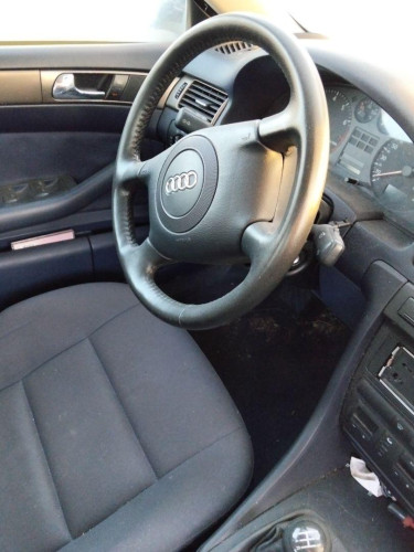 VOLANTE AUDI A6 BERLINA (4B2) 