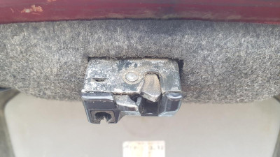 CERRADURA MALETERO / PORTON BMW 5 (E34)(1991->)