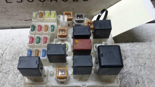 CAJA RELES / FUSIBLES Toyota RAV4 (A2) 