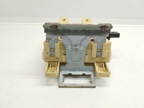 CAJA RELES / FUSIBLES Kia STONIC (YBCUV) 