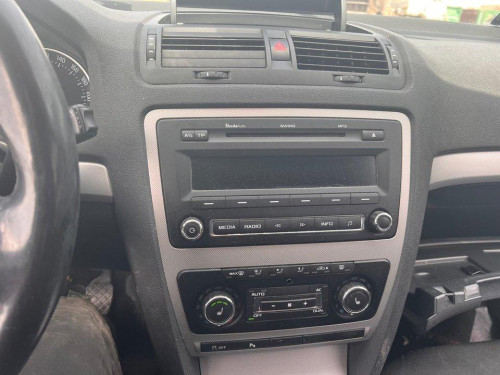  SKODA OCTAVIA COMBI (1Z5) 