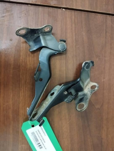 BISAGRA CAPO DERECHA Toyota HILUX (KUN) 