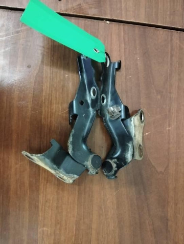 BISAGRA CAPO DERECHA Toyota HILUX (KUN) 