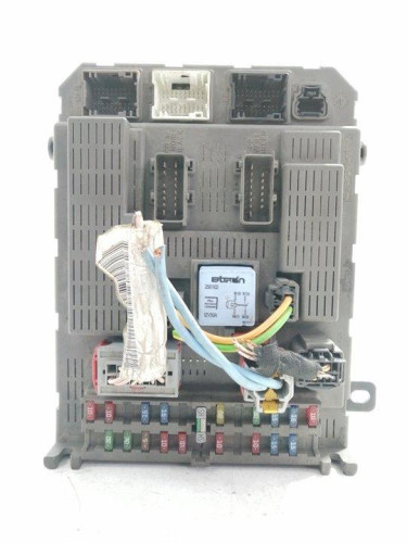 CAJA RELES / FUSIBLES CITROEN XSARA PICASSO 