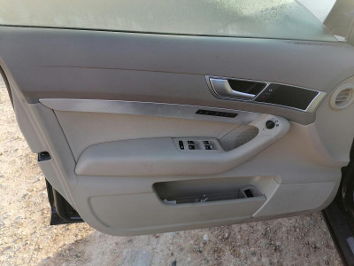 AUDI A6 BERLINA (4F2)