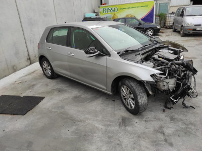 VOLKSWAGEN GOLF VII BERLINA (BQ1/BE2)