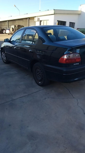Toyota Avensis Berlina (T22)(1998->) 2.0 D4-D Sol (4-ptas.) — автомобиль-донор на запчасти 