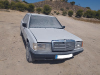 MERCEDES-BENZ 190 (BM 201)