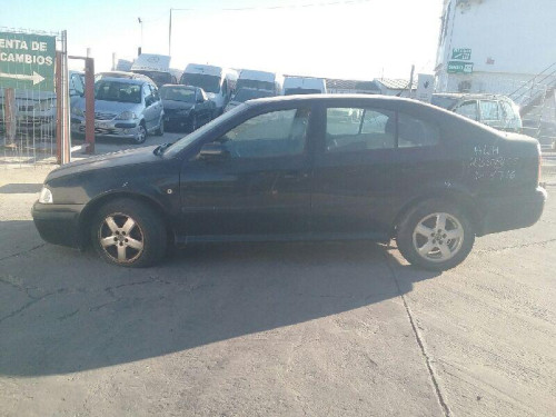  SKODA OCTAVIA BERLINA (1U2) 
