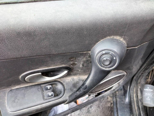  RENAULT CLIO III 