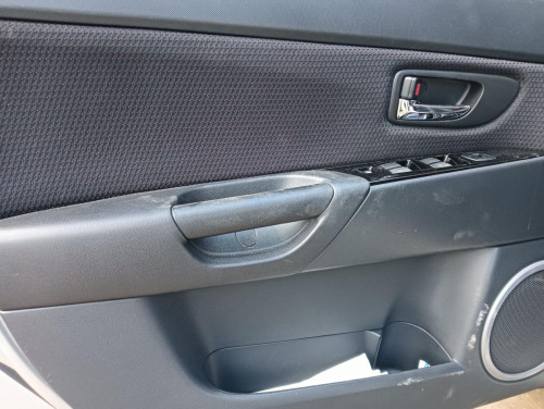 MAZDA 3 BERLINA (BK) — vehículo donante para recambios 