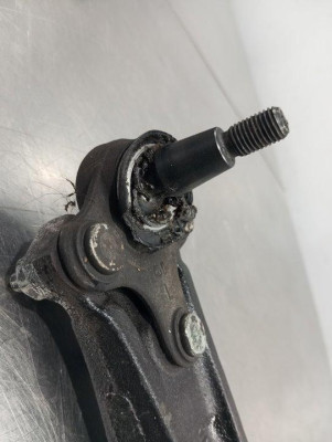 BRAZO SUSPENSION INFERIOR DELANTERO IZQUIERDO, AUDI, A3 (8P1)
