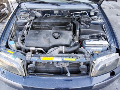 VOLVO S40 BERLINA