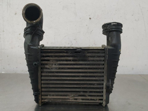  INTERCOOLER VOLKSWAGEN PASSAT BERLINA (3B3) 