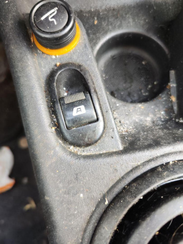 MANDO ELEVALUNAS DELANTERO IZQUIERDO б/у