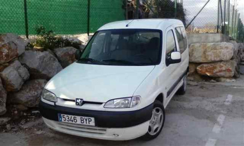 PEUGEOT PARTNER (S1)(07.1996) — vehículo donante para recambios 