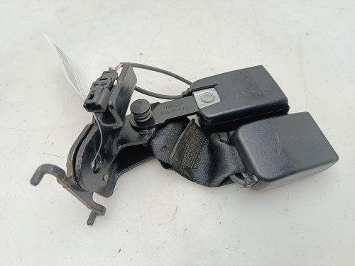 ENGANCHE CINTURON TRASERO CENTRAL Renault MEGANE III BERLINA 5P 