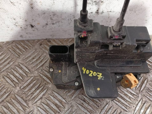 CERRADURA PUERTA DELANTERA DERECHA 