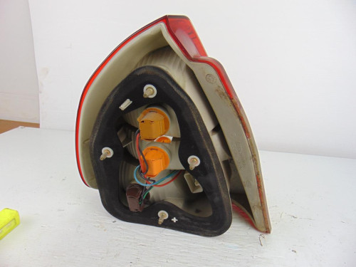  PILOTO TRASERO DERECHO MITSUBISHI CARISMA BERLINA 5 (DA0) 