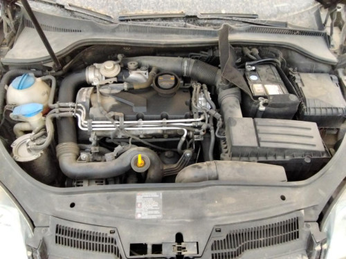 VOLKSWAGEN GOLF V (1K1)(10.2003) — автомобиль-донор на запчасти 